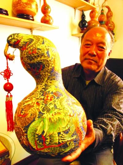 葫蘆畫中的燙烙工藝 火與木的藝術(shù)之美